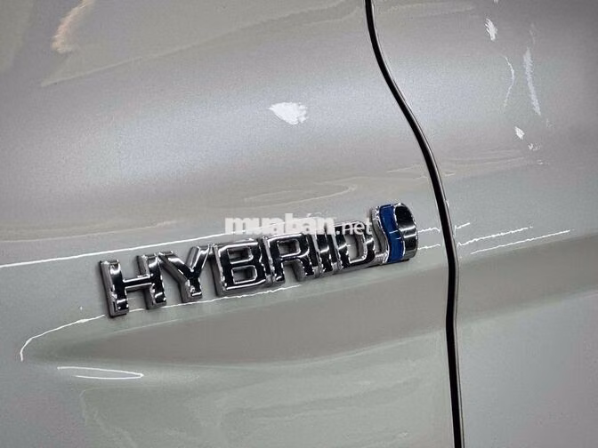 🚘 Toyota Camry 2.5 Hybrid 2022 Trắng Ngọc Trai