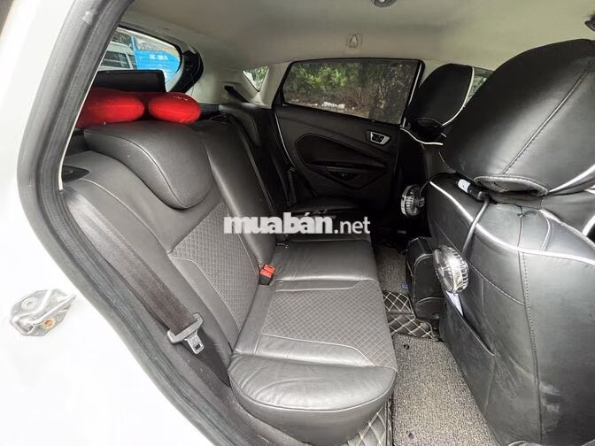 Ford Fiesta hatchback 2016 1.0 full option Trắng