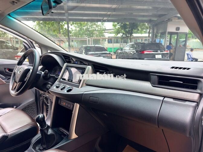 TOYOTA INNOVA 2.0E SỐ SÀN 2023