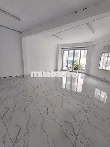 🔥 **MẶT TIỀN NGANG 7M – 4 TẦNG TRỐNG SUỐT QUẬN 1**