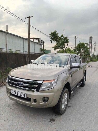 Bán tải Ford Ranger 2 cầu đẹp xuất sắc