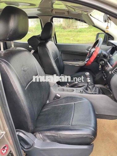 Bán tải Ford Ranger 2 cầu đẹp xuất sắc