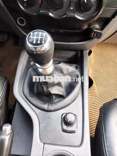Bán tải Ford Ranger 2 cầu đẹp xuất sắc