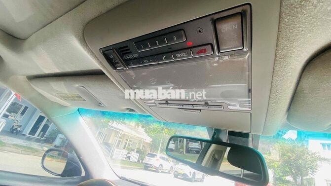 Lexus LS460L Đen Da 5 chỗ