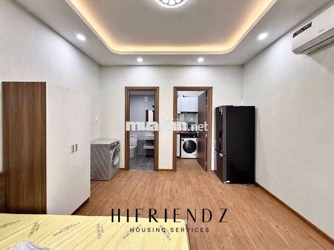 STUDIO TÁCH BẾP FULL NỘI THẤT CAO CẤP GẦN CẦU VƯỢT CÂY GÕ