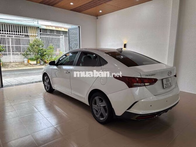 Hyundai Accent 2022 Bản cao cấp Trắng 60.000 km