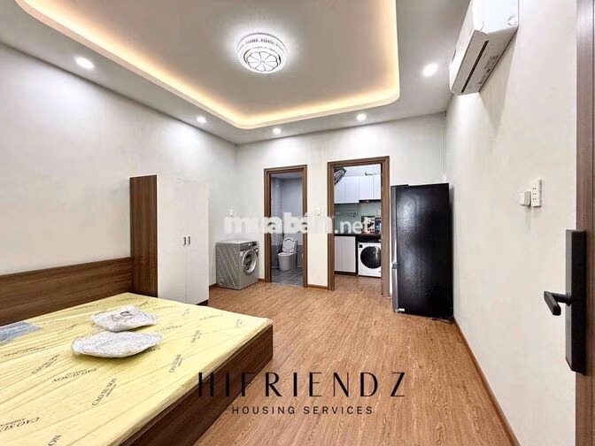 STUDIO TÁCH BẾP FULL NỘI THẤT CAO CẤP GẦN CẦU VƯỢT CÂY GÕ