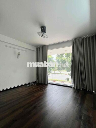 🔥🔥🔥NHÀ NGUYÊN CĂN LÀM VĂN PHÒNG SHOWROOM MẶT TIỀN PHẠM VĂN ĐÔNG  Địa c