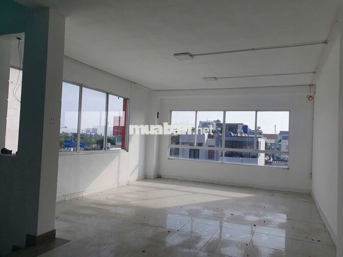 SHARE MẶT BẰNG  lầu 2  70m2 Phạm Văn Đồng ( kế bên GiGaMall)