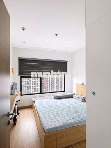Cần bán  2 ngủ 55m Tầng Trung giá 3.5 TỶ   Vinhomes Smairt city