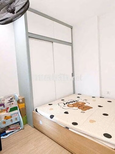Cần bán  2 ngủ 55m Tầng Trung giá 3.5 TỶ   Vinhomes Smairt city