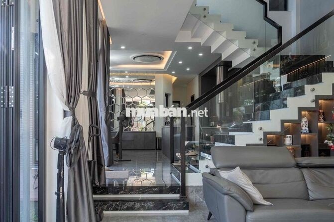 Chào bán Căn Biêt Thự 3 tầng góc 2 Mặt tiền khu Đảo Vip Hoà Xuân, Đà n