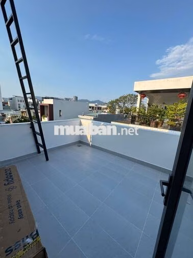 (NEW 💯%) CĂN HỘ 1PN FULL NỘI THẤT - GẦN BIỂN - BAN CÔNG LỚN, NHẬN PET