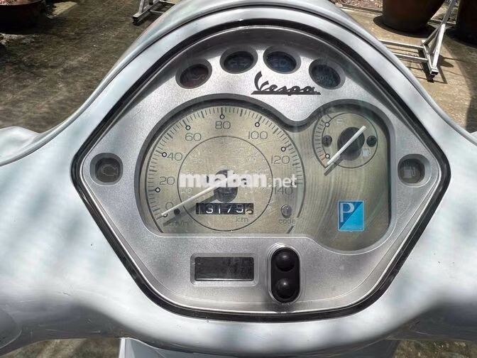 Piaggio Vespa LX 125 Trắng 14000 km