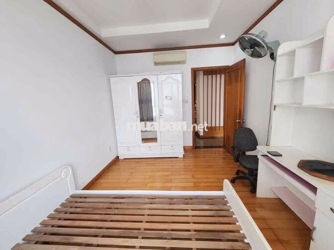 căn 3PN-129m2-Full nội thất.LH xem nhà,có thương lượng