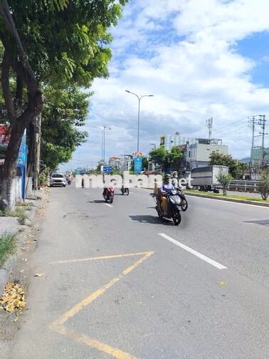 MẶT TIỀN TRƯỜNG CHINH (PHÍA KHÔNG CÓ ĐƯỜNG SẮT)