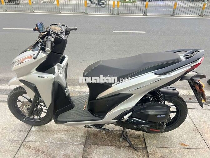 Honda Vario 150 2021 Bạc
