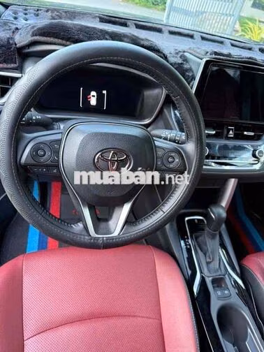 Toyota Corolla Cross 1.8V 2025 Đen 12.000 km