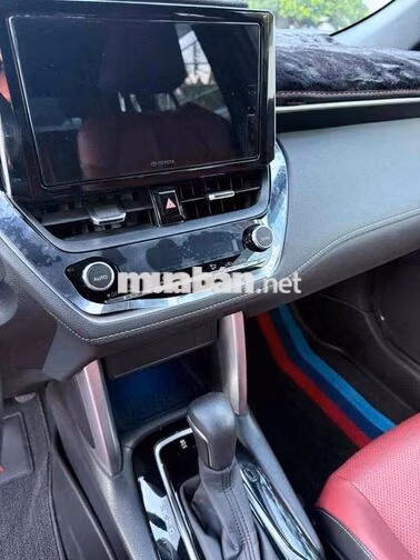 Toyota Corolla Cross 1.8V 2025 Đen 12.000 km