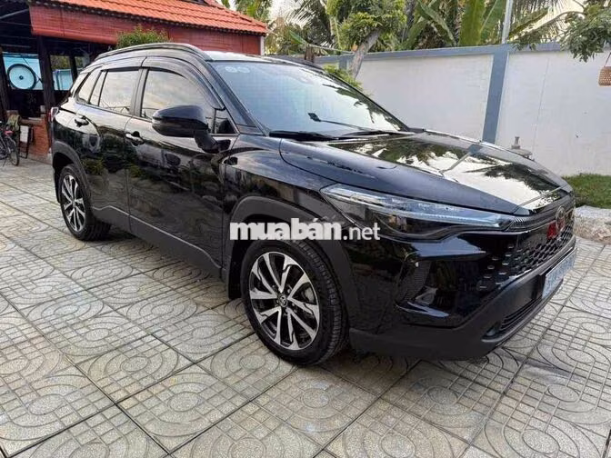 Toyota Corolla Cross 1.8V 2025 Đen 12.000 km