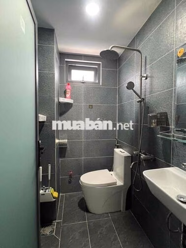 Nhà phố nguyên căn Đầy đủ nội thất Thị Trấn NB giá 10tr