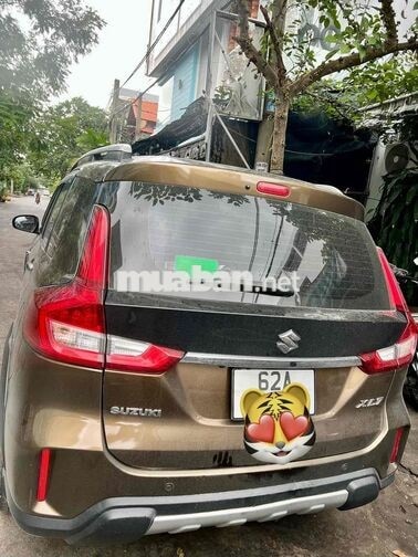 Suzuki XL7 7 chỗ màu Nâu