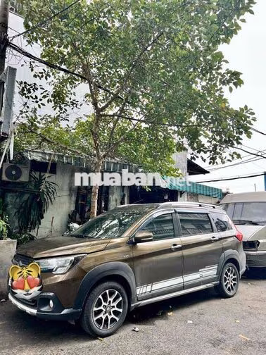 Suzuki XL7 7 chỗ màu Nâu