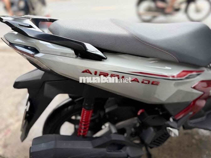 Honda Airblade 125 2025 Xám đỏ