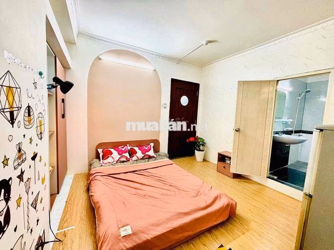 Studio ngay vòng xoay Lê Đại Hành 30/9 trống