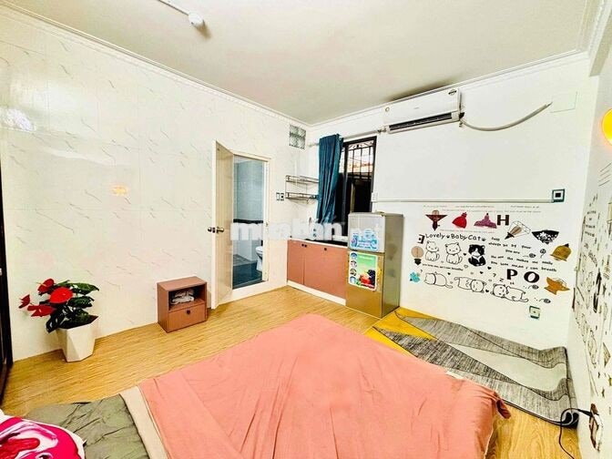 Studio ngay vòng xoay Lê Đại Hành 30/9 trống