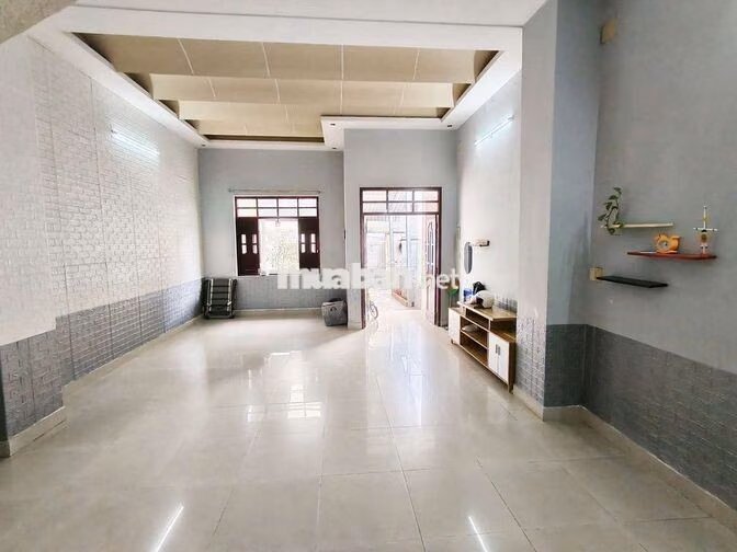 Cho thuê nhà nguyên căn gần chợ Tân Phước Khánh 