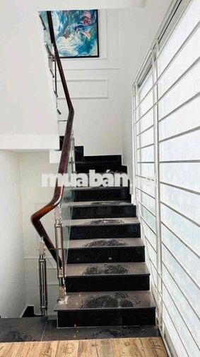 Nguyên Căn HXH 8x4mDTSD 128m2_KDTD Nails VP Ngay Lê Hồng Phong Q10