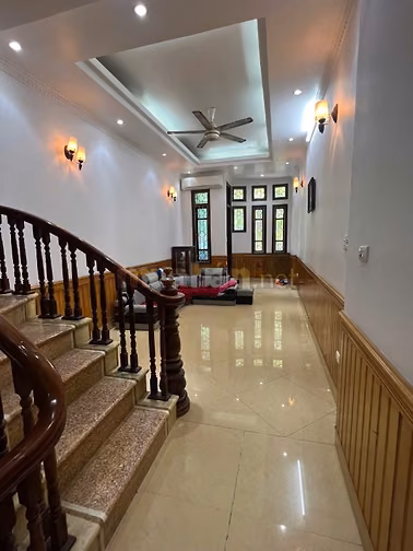 Cho Thuê Nhà ngõ nguyễn đình thi DT 60m2 x 5 tầng đường oto tránh