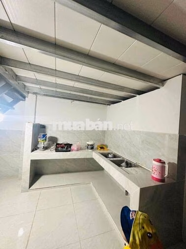 CHO THUÊ NHÀ CẤP 4 MỚI XÂY GẦN CẦU BƯNG LÊ TRỌNG TẤN