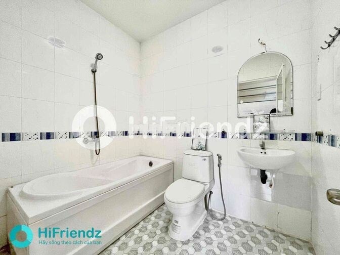 Cho Thuê Duplex Ngay Gần Nhà Thờ Phao Lô Đường Lớn Tên Lửa
