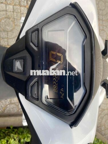 Honda Vario 150i đời 2019 Trắng ngay chủ