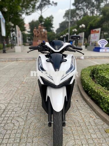 Honda Vario 150i đời 2019 Trắng ngay chủ