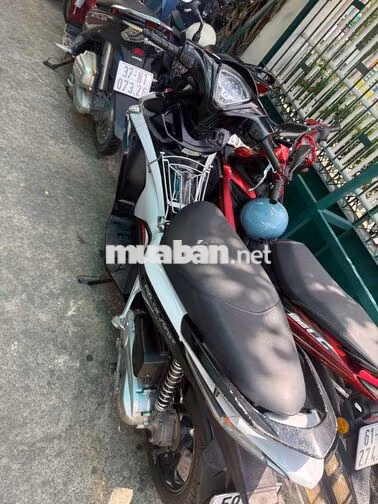 Honda Air Blade Đen trắng đỏ