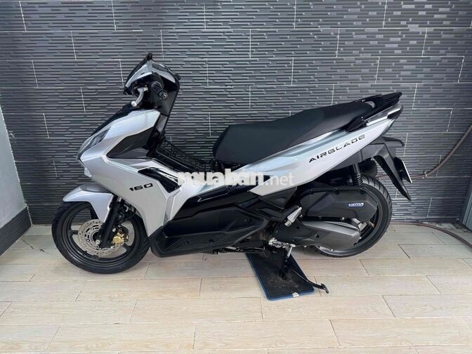 Honda Air Blade 160 2022 Bạc Porsche 8000 km