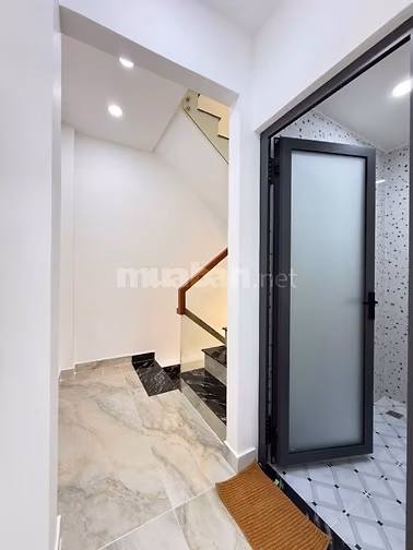 Chính chủ bán nhà 4 tầng Phan Văn Trị, hẻm 7m thông, nhỉnh 6 tỷ.