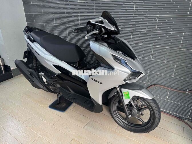 Honda Air Blade 160 2022 Bạc Porsche 8000 km