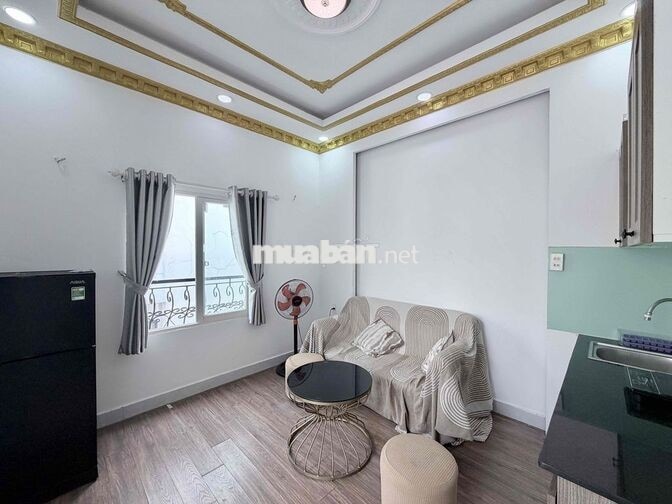 Căn Hộ 1PN 1PK Có Ban Công 45m2 FullNT Ngay Ngã Tư Phú Nhuận
