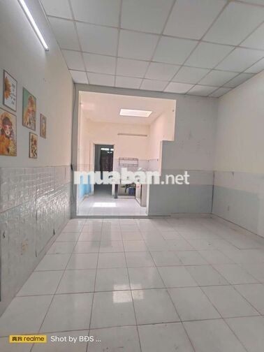 Cho thuê nhà rộng hẻm 606 QL13 7tr/tháng