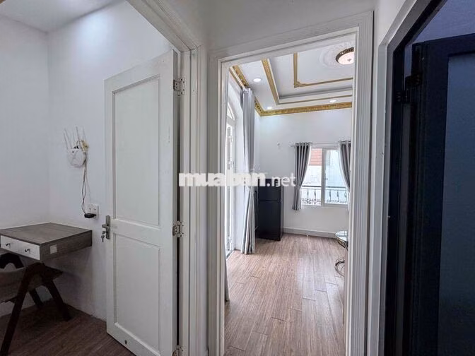 Căn Hộ 1PN 1PK Có Ban Công 45m2 FullNT Ngay Ngã Tư Phú Nhuận