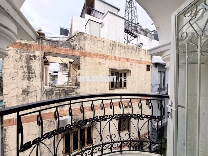 Căn Hộ 1PN 1PK Có Ban Công 45m2 FullNT Ngay Ngã Tư Phú Nhuận