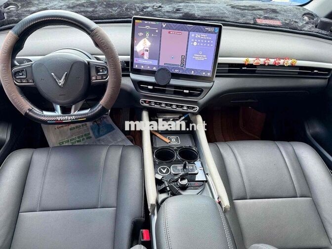 VF6 S 2024 Mua PIN Free sạc T6/2027 vô nhiều đồ