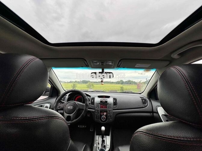 Kia Cerato số tự động nhập khẩu bản Full zin 100%