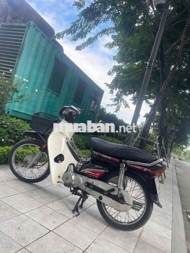 Honda Dream Thái mộc chất e bán 13,5 triệu cho ae.