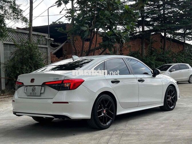 Honda Civic 1.5G 2023 Trắng 38.000 km