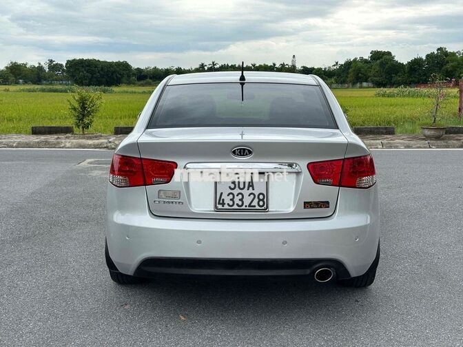 Kia Cerato số tự động nhập khẩu bản Full zin 100%